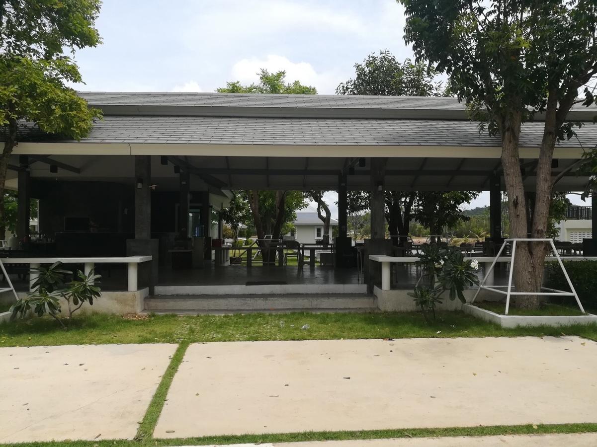 The Lake Hill Resort بران بوري المظهر الخارجي الصورة